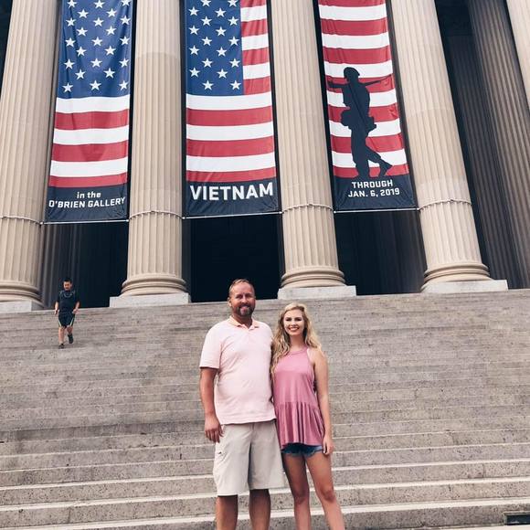 Meet your Posher, Chloe - Picture 1 of 1